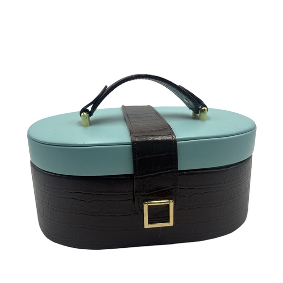 Bey Berk jewelry box